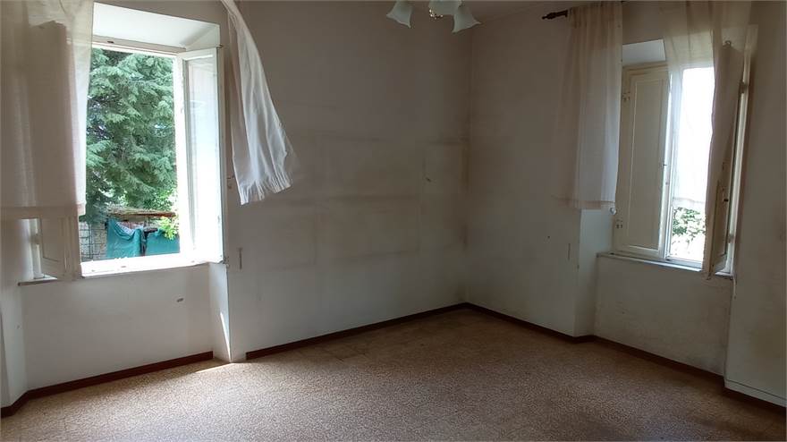 Photo 34