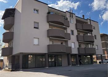 SAN MARTINO IN CAMPO QUADRILOCALE CON GARAGE